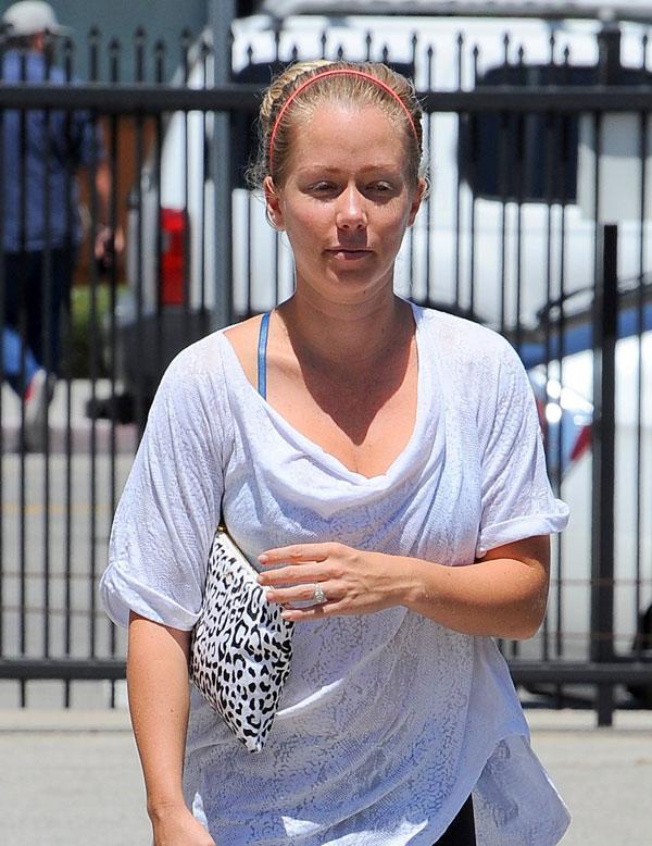 Kendra Wilkinson No Makeup Photos