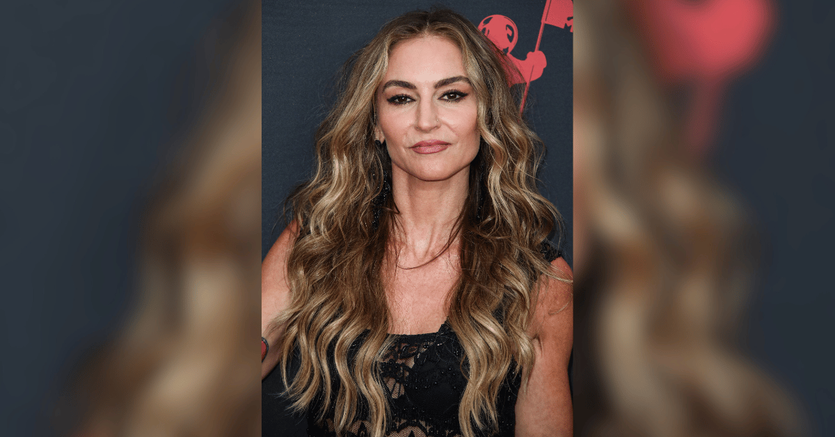 'Sopranos' Star Drea de Matteo Claims She Was 'Blacklisted' Over COVID(04)