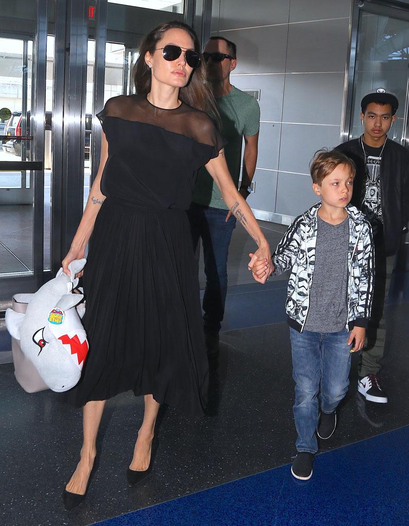 Angelina Jolie Scary Skinny Arms Legs Airport NYC