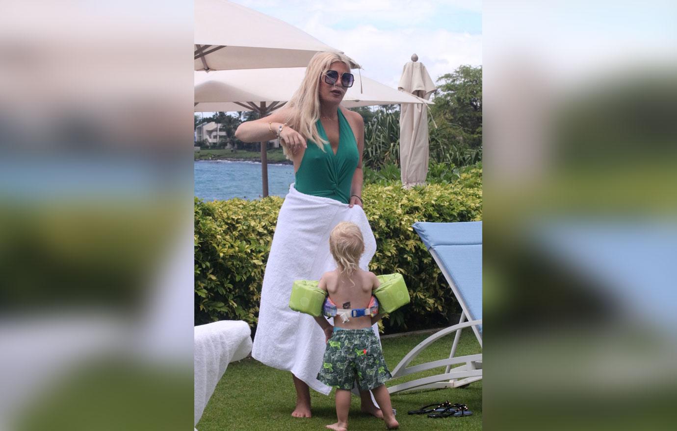 Tori Spelling With Son Beau Amid Financial Problems