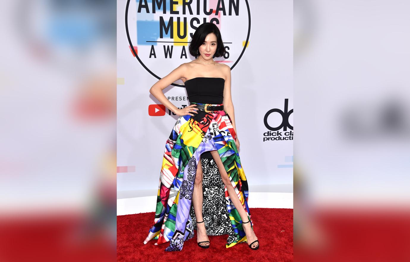 American Music Awards Red Carpet Celebrity Arrivals