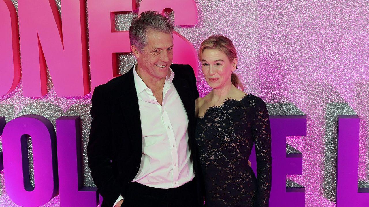 Hugh Grant has allegedly encouraged the couple to marry.