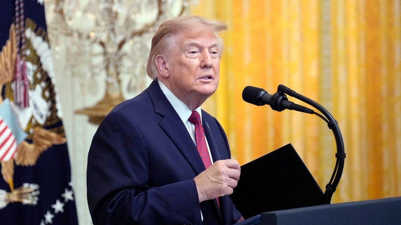 image of Donald Trump previously revealed that his daily aspirin regimen can cause bruising on his hands.