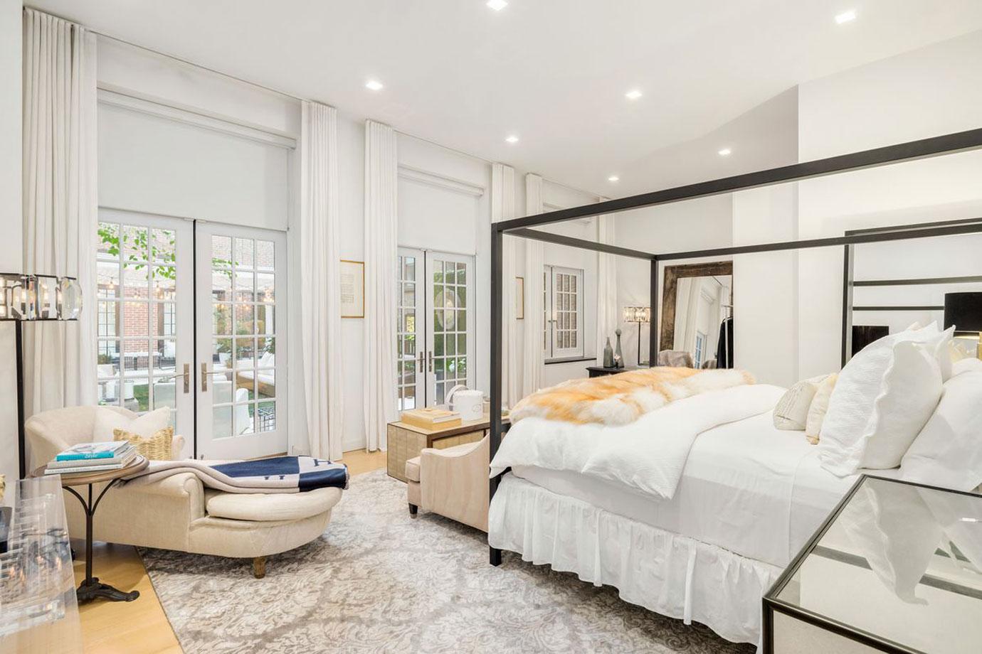 //jennifer lopez manhattan nyc penthouse sale