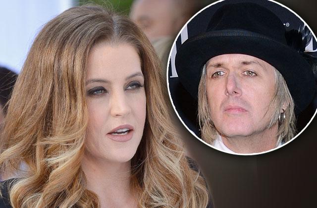 //lisa marie presley divorce child porn scandal police warrant pp