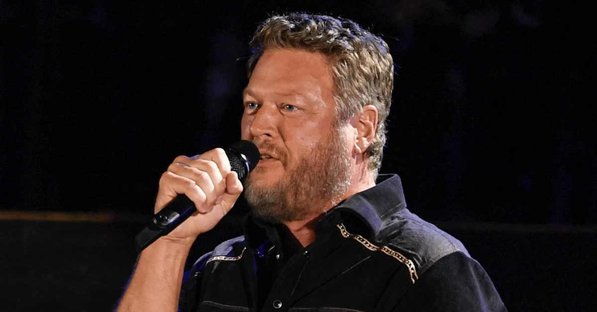 Photo of Blake Shelton
