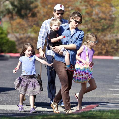 //jennifer garner family