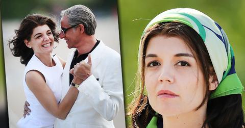 Katie Holmes Filming ‘Kennedys’ Set