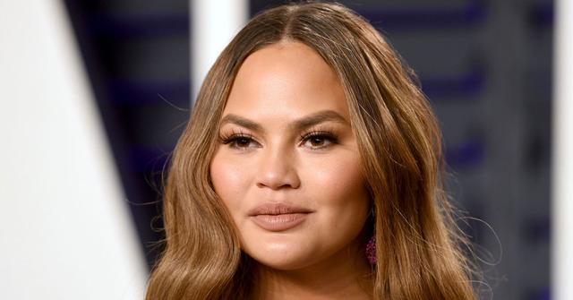 Chrissy Teigen With Straight face