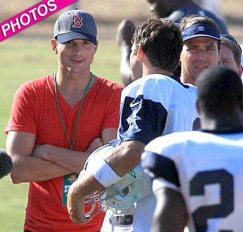 //ashton kutcher dallcaa