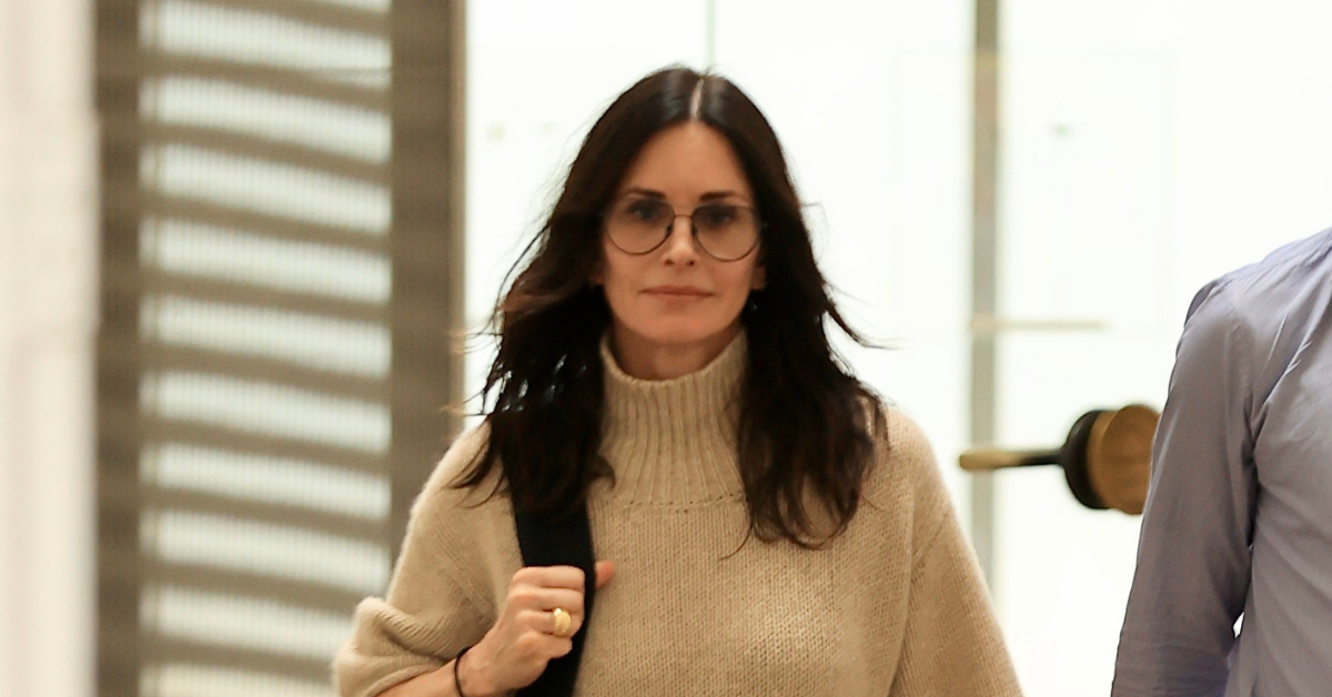 Courteney Cox Appears 'Bored' And 'Glazed Over' On Talk Show