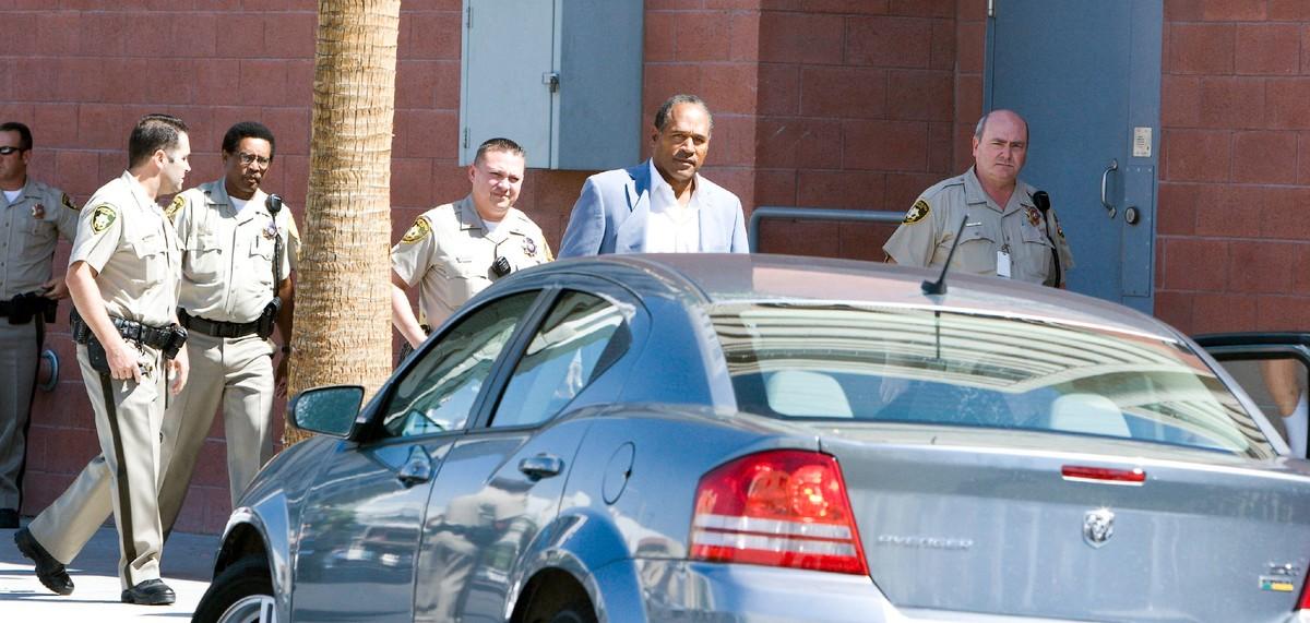 Alan Dershowitz said Fuhrman's conduct helped O.J. Simpson's defense secure a not-guilty verdict.