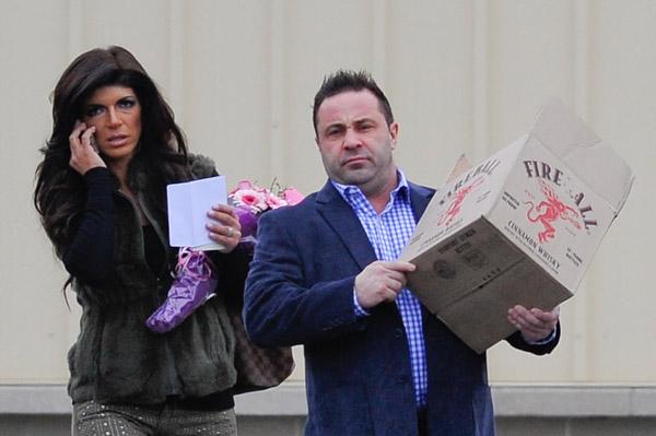 //joe giudice cheating history photos teresa betrayed