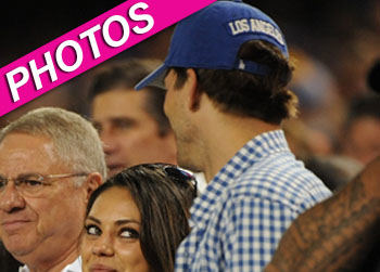//ashton kutcher mila kunis dodgers