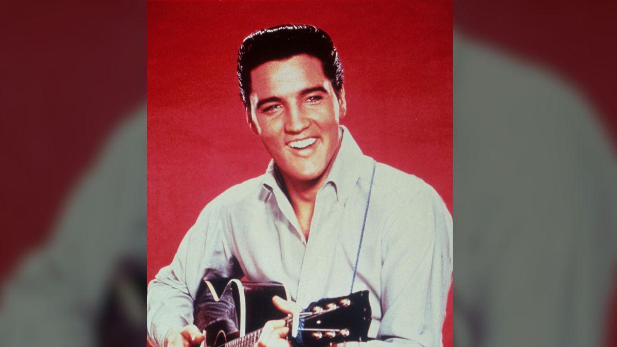 Joyce Bova said Elvis rented out theaters so they could watch 'Patton' together.