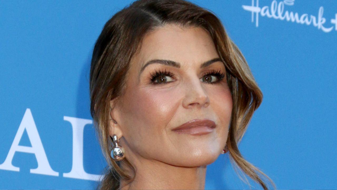 photo of Lori Loughlin