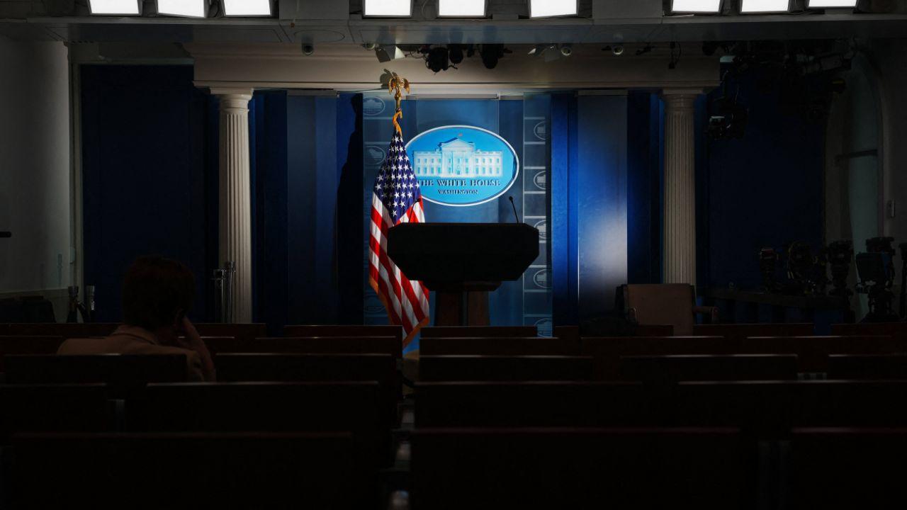 A photo of the press briefing room
