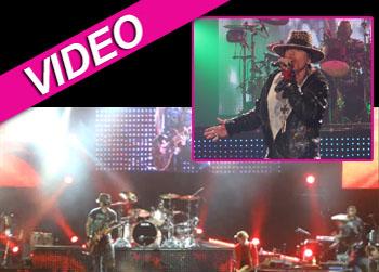 //axl rose face plant stage