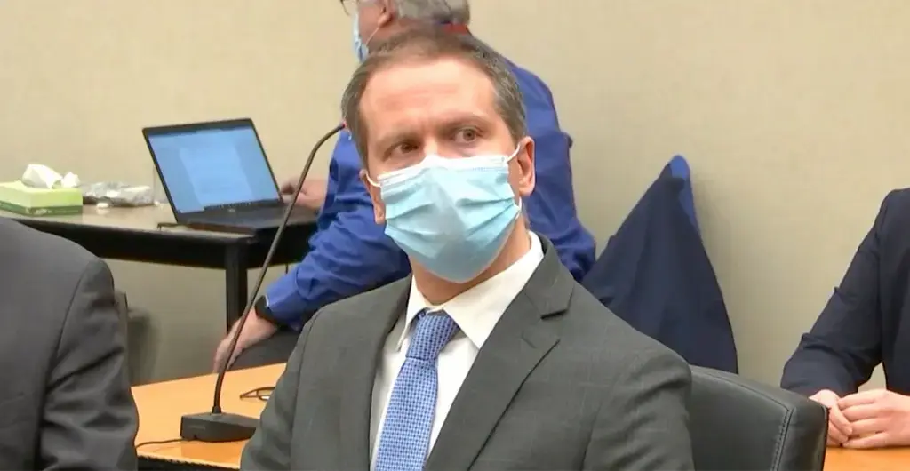 Derek Chauvin Expected To Survive Being Stabbed In Federal Prison