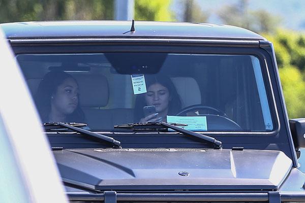 //kardashians park handicapped spots texting driving