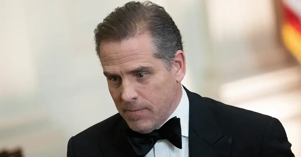 Kiss and Tell: Ex-Stripper Says She Manipulated 'Low-Life' Hunter Biden