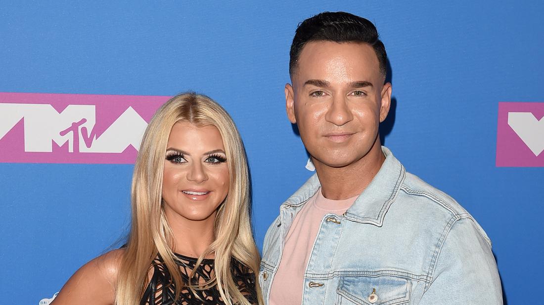 Mike Sorrentino Lauren Pesce Posing and Smiling