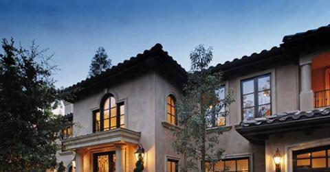 //kim kardashian sells house x