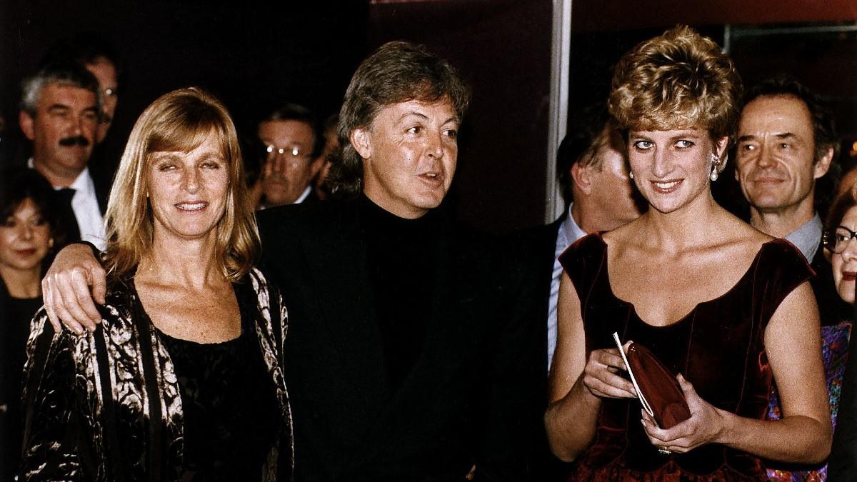 Photo of Princess Diana, Paul and Linda McCartney