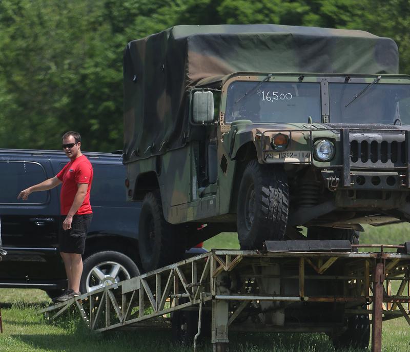 Inside Josh's Sad New Life Disgraced Duggar Selling Cars For Kid