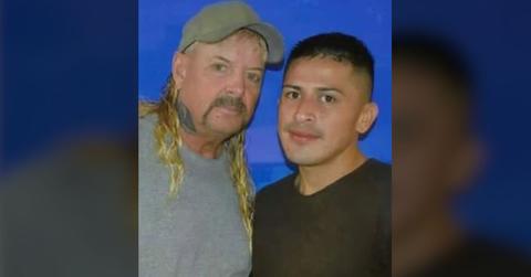 Prison photo of Joe Exotic and his new fiancé