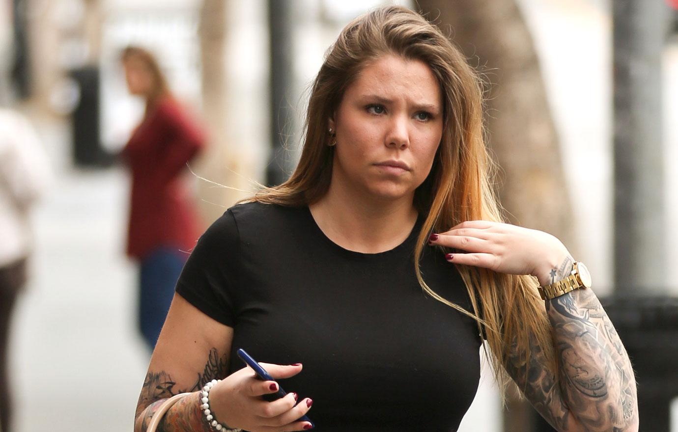 kailyn-lowry-caught-in-bed-shirtless-mystery-man-teen-mom-pp