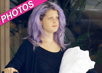 //kelly osbourne no makeup x