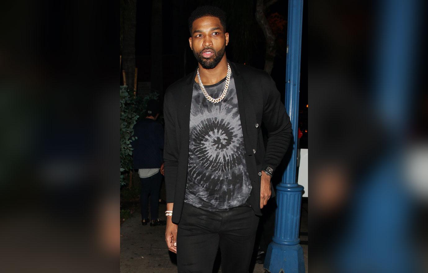 tristan thompson trashed twitter expecting baby texas trainer sued khloe kardashian r