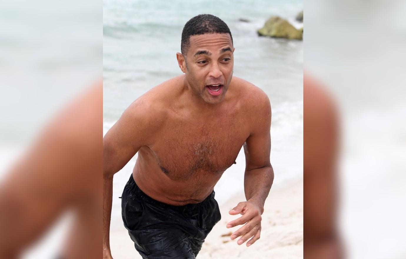 What CNN Drama? Carefree Don Lemon All Smiles As He Hits The Beach