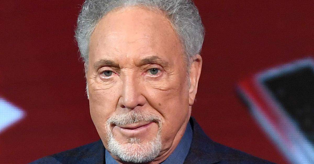 Tom Jones Girlfriend Commits Suicide After Breakup