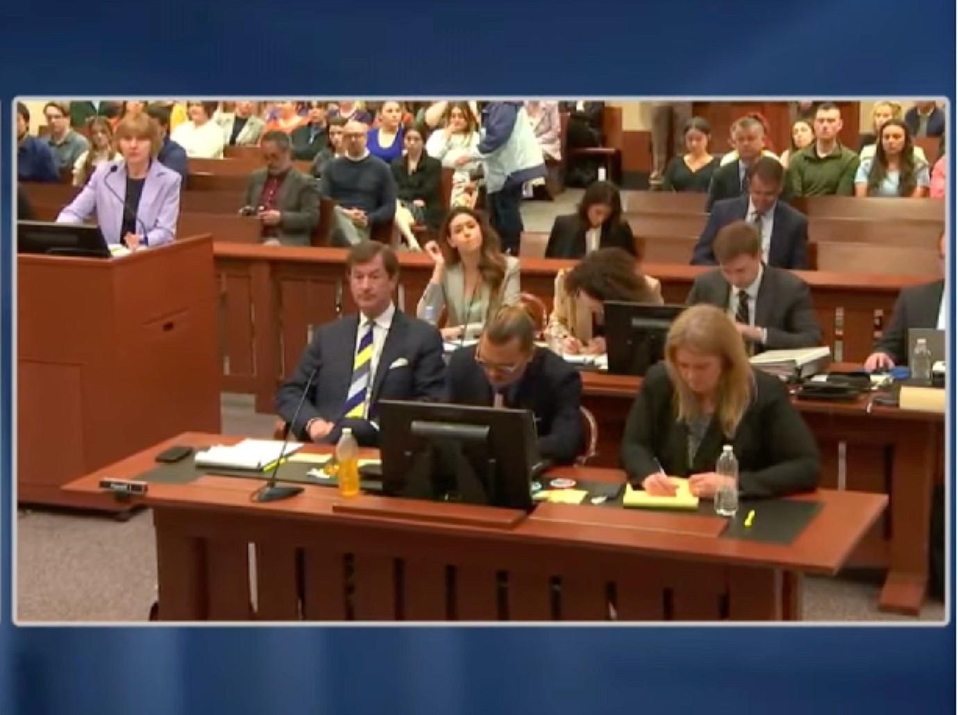 johnny amber courtroom screenshot