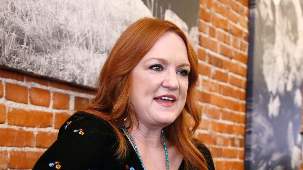 Ree Drummond Admits She Still Reeling From Difficult Family Tragedy Feature 1614038660124 
