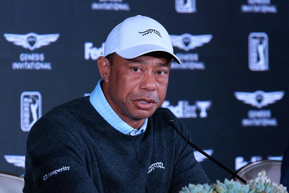 Woods pleaded not guilty to a pending DUI charge stemming from his Florida crash.
