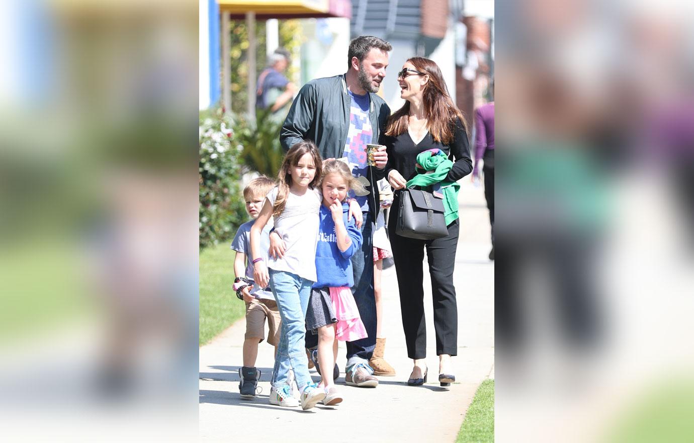 Ben Affeck Jennifer Garner Look Loving Kids Church