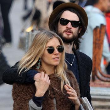 //sienna miller engaged pregnant tom sturridge