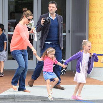 //ben affleck parenting jennifer garner ffn