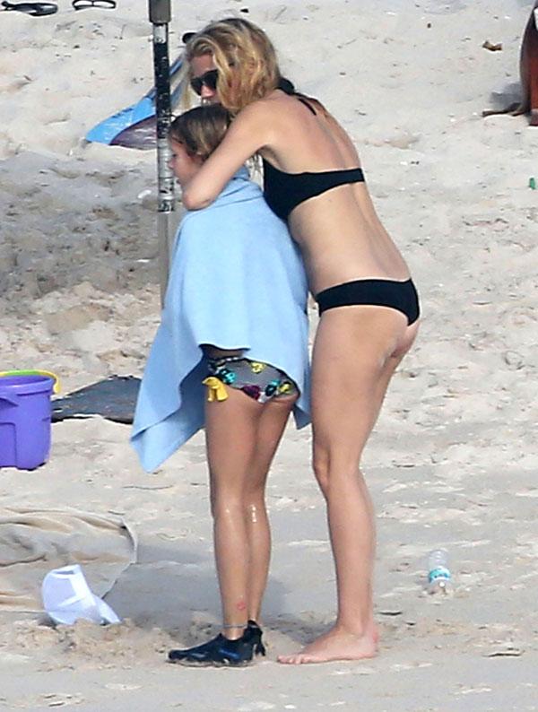 Gwyneth Paltrow Continues To Flaunt Her Flawless Bikini Bod On Vacation In Mexico