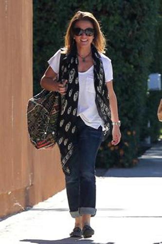 Tina Simpson Puts On A Brave Face