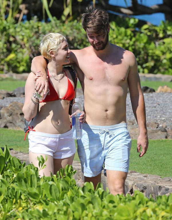 Miley Cyrus Bikini Photos