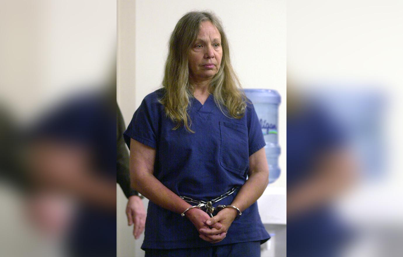 First Photo Of Elizabeth Smart Kidnapper Wanda Barzee Released From Prison