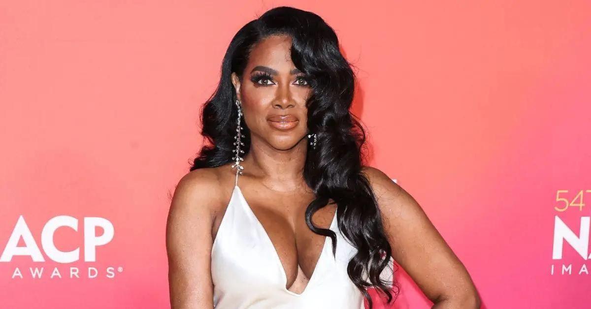 kenya moore not returning rhoa season  poster scandal