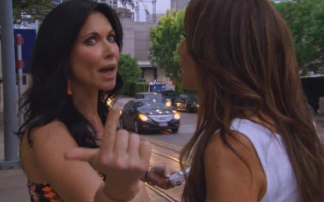 leeanne locken attacks camera crew