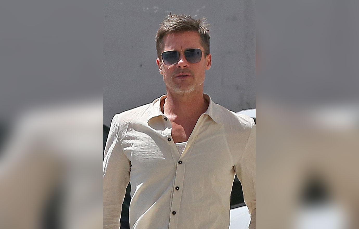 //brad pitt divore angelina jolie skinny collarbone