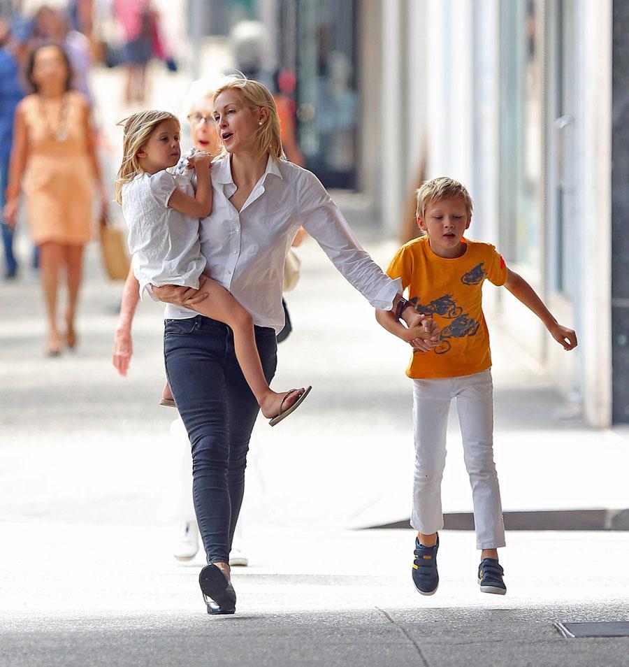 Kelly Rutherford's Shocking Custody Win