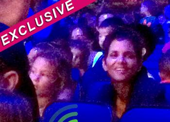 //halle berry nahla yfda